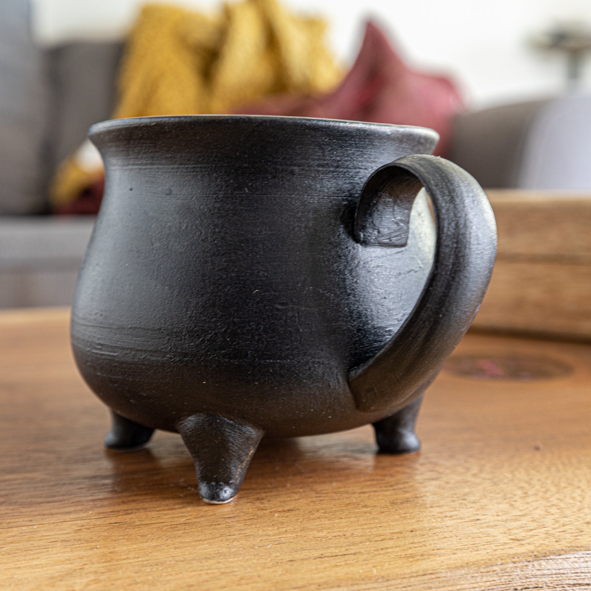 Cauldron Mug - Satin Black with Green Glaze Interior