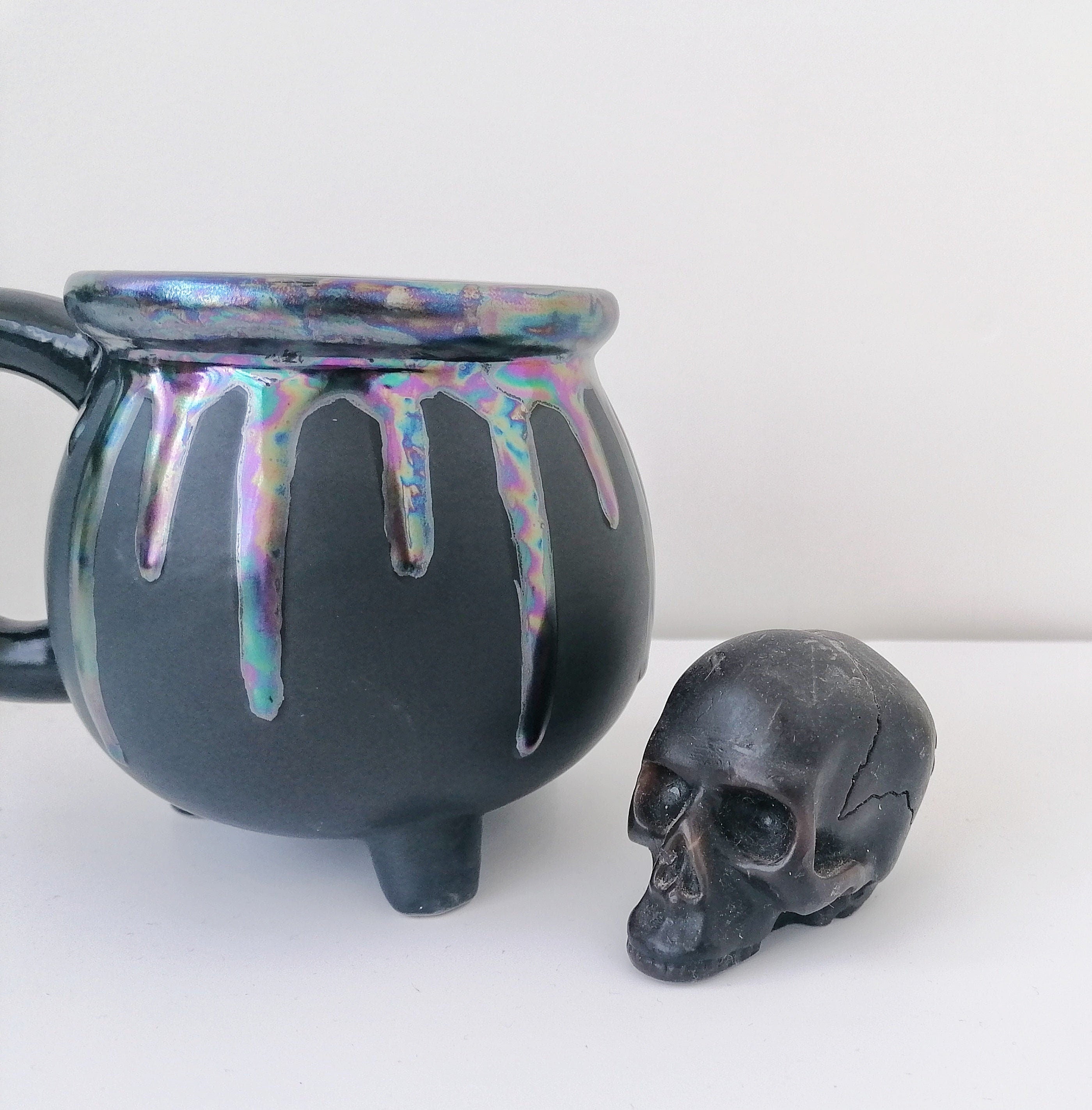 Pearlescent Cauldron Mug - Iridescent Oil Cauldron