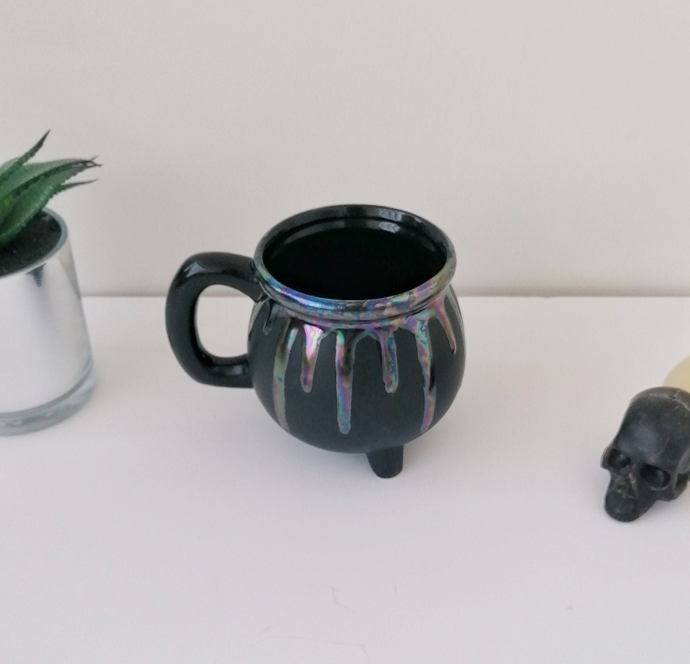 Pearlescent Cauldron Mug - Iridescent Oil Cauldron